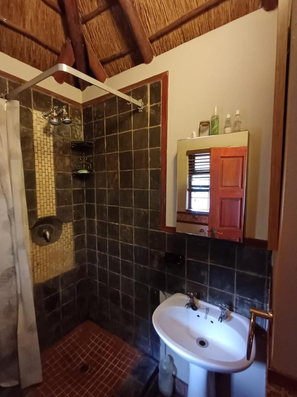Adorable Unique Guest House - African Bush Feel Kalkheuvel Экстерьер фото